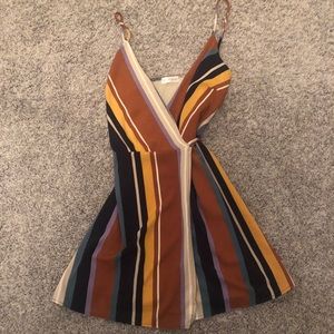 💕💞💁‍♀️Darling little wrap dress!